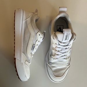 White VANS 🤍 Range Exp Mesh